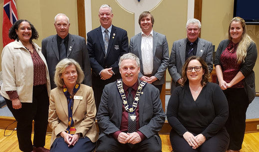 2022-2024 Council, flanked by CAO and Clerk